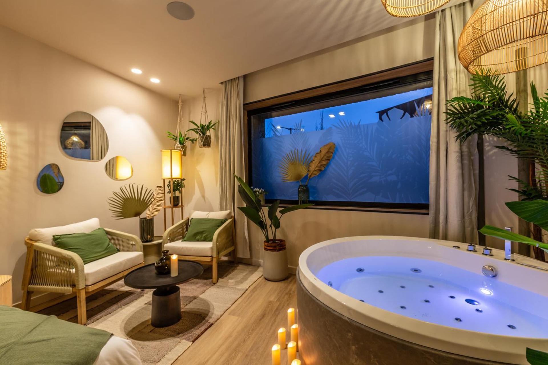 Romantique Bali, Sauna , Straßburg
