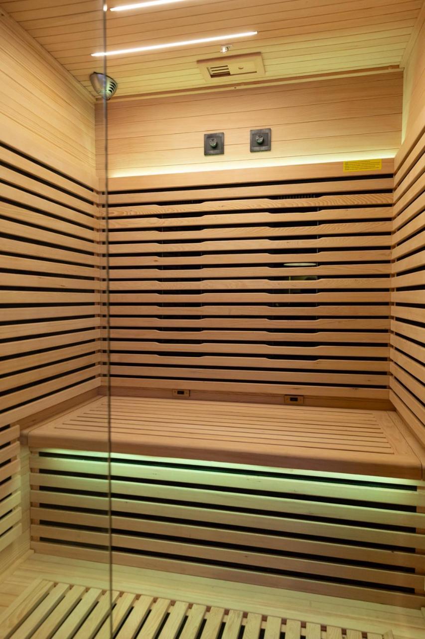 Romantique Bali, Sauna , * Straßburg